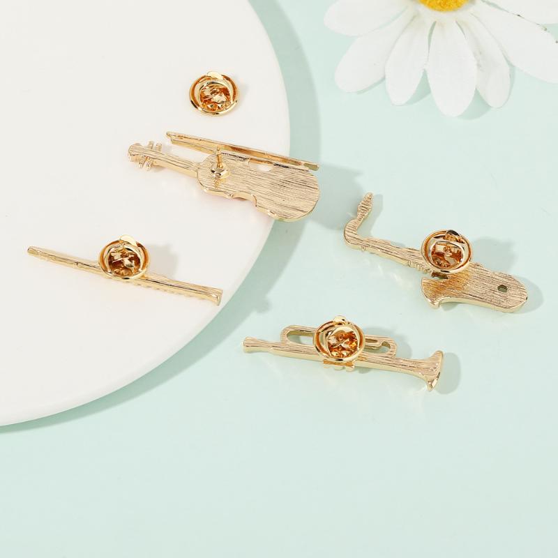 Violin Shaped Golden Pins1Pcs  - Musical Instrument In Orchestra recension och pris